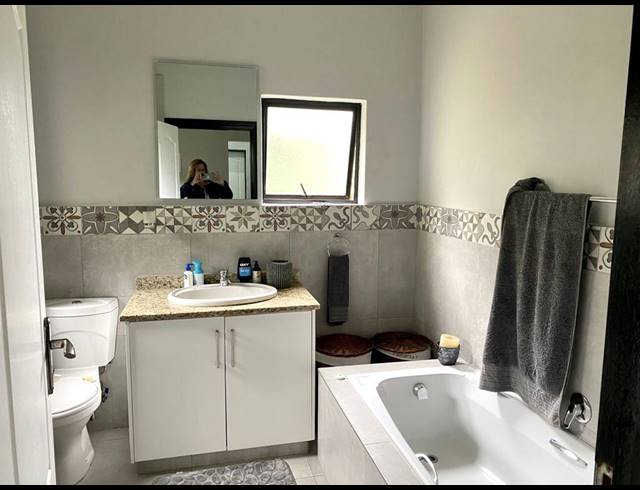 3 BEDROOM DUPLEX FOR SALE IN SEAWARD ESTATES
